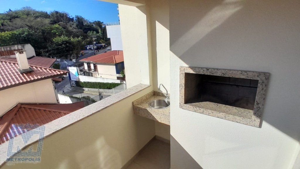 Apartamento para locacao no Pantanal em Florianopolis com 61,92m² por R$ 3.600,00