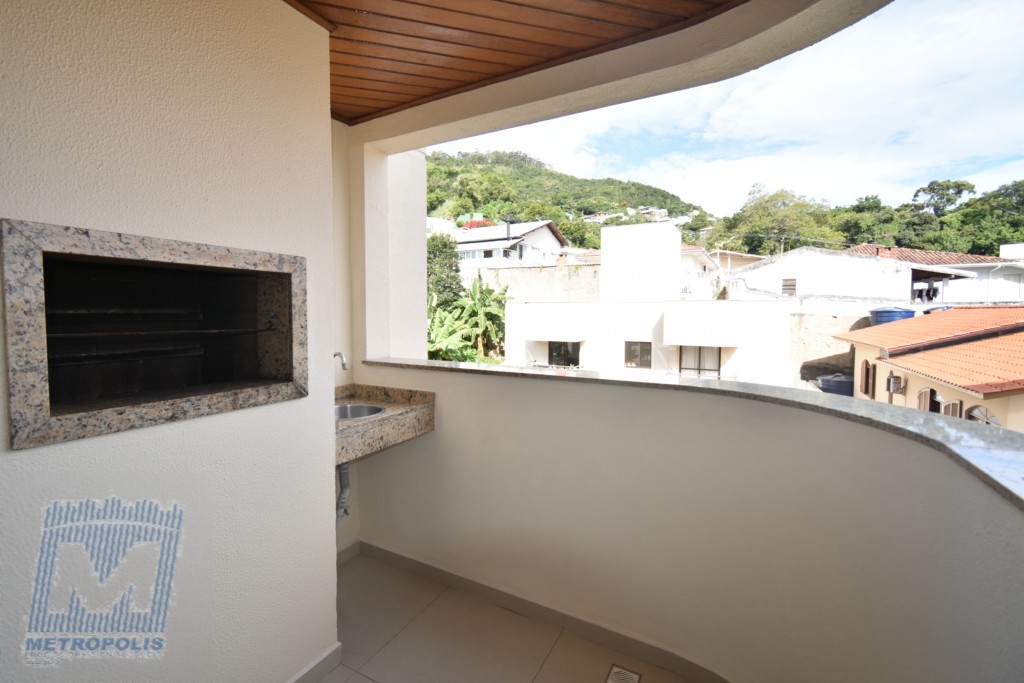 Apartamento para locacao no Pantanal em Florianopolis com 61,52m² por R$ 3.200,00