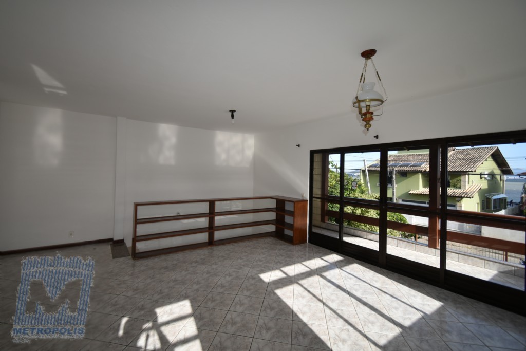 Casa Residencial para locacao no Sambaqui em Florianopolis com 185,68m² por R$ 5.900,00