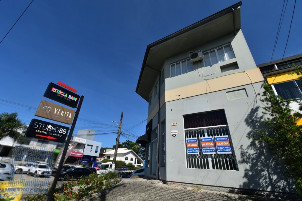 Loja para locacao no Santa Monica em Florianopolis com 20m² por R$ 3.200,00
