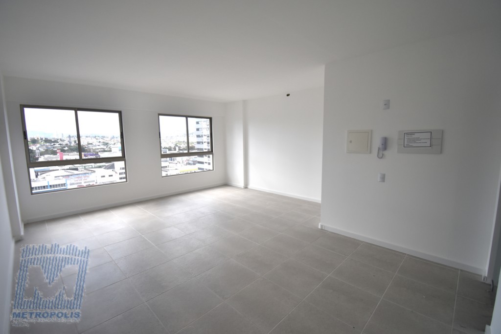 Sala para locacao no Campinas em Sao Jose com 34,24m² por R$ 2.300,00