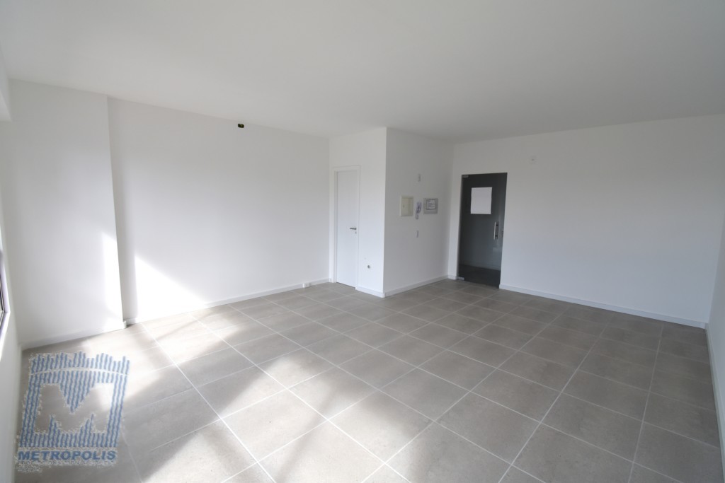 Sala para locacao no Campinas em Sao Jose com 34,24m² por R$ 2.300,00