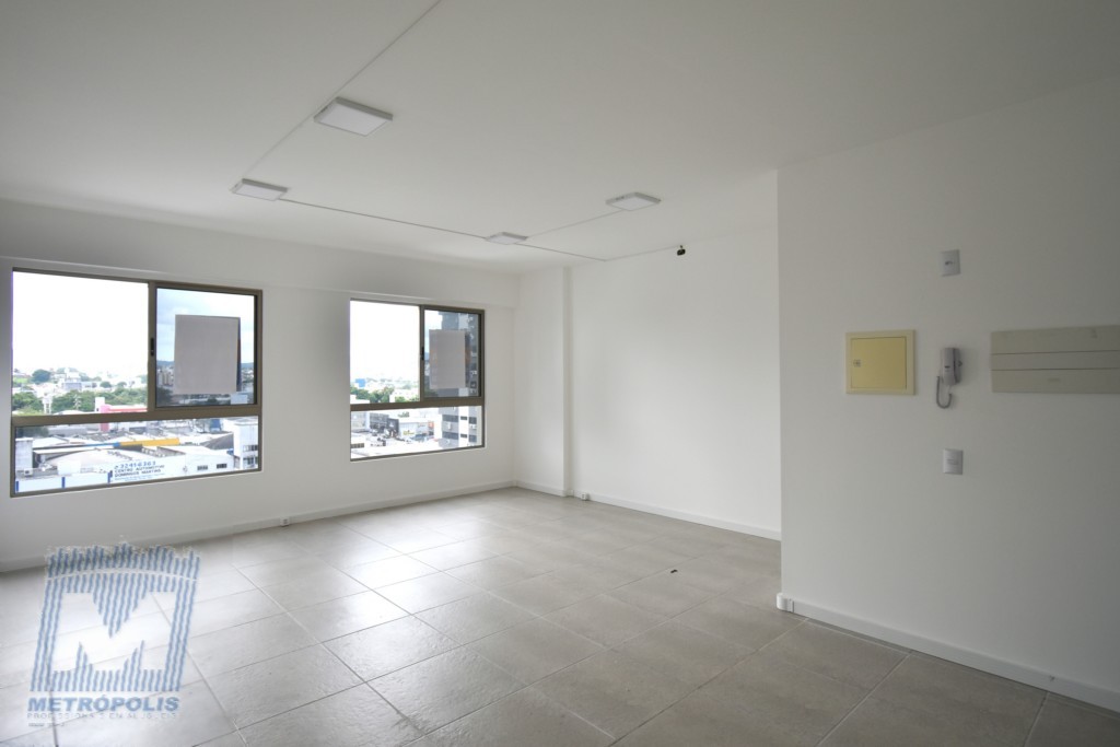 Sala para locacao no Campinas em Sao Jose com 34,24m² por R$ 2.300,00