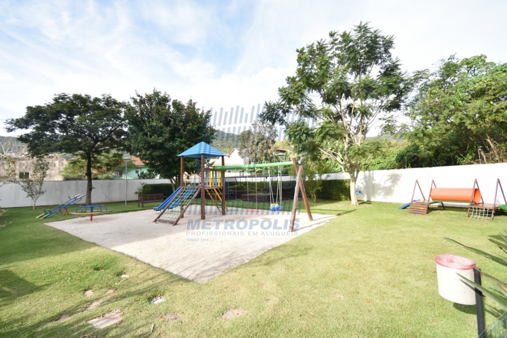 Playgroud e Horta comunitária