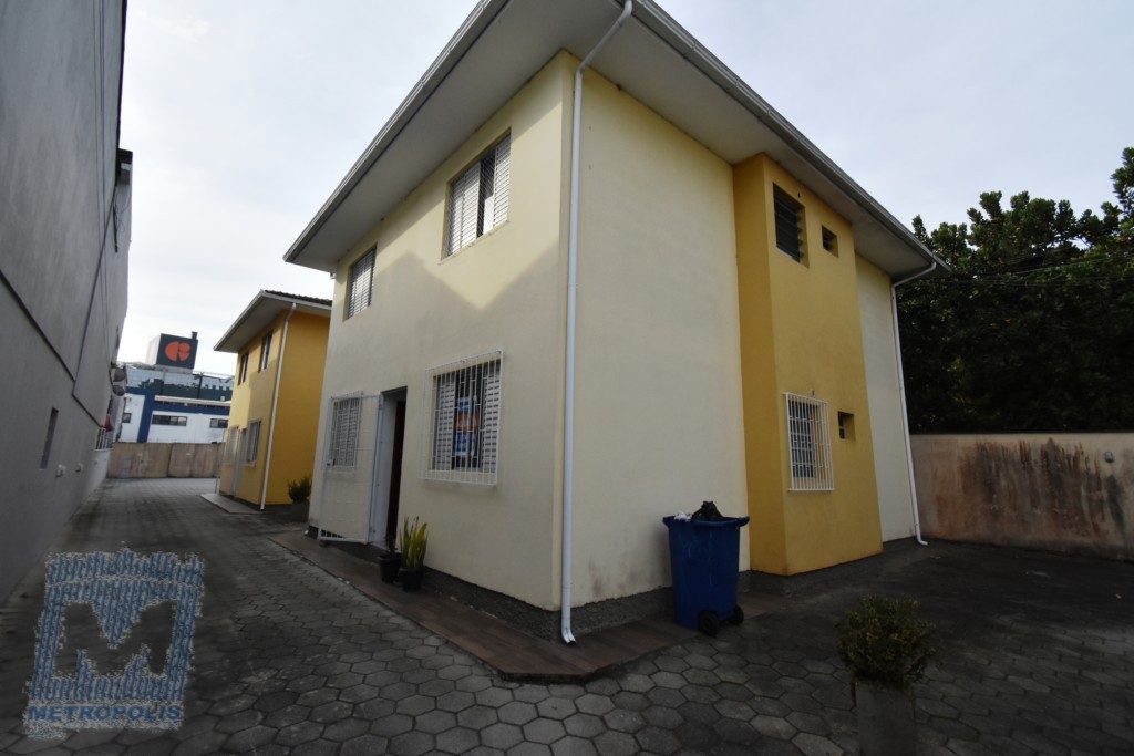 Apartamento para locacao no Saco Grande em Florianopolis com 31,89m² por R$ 2.000,00