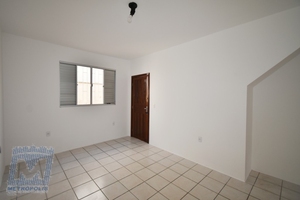 Apartamento para locacao no Saco Grande em Florianopolis com 31,89m² por R$ 1.700,00