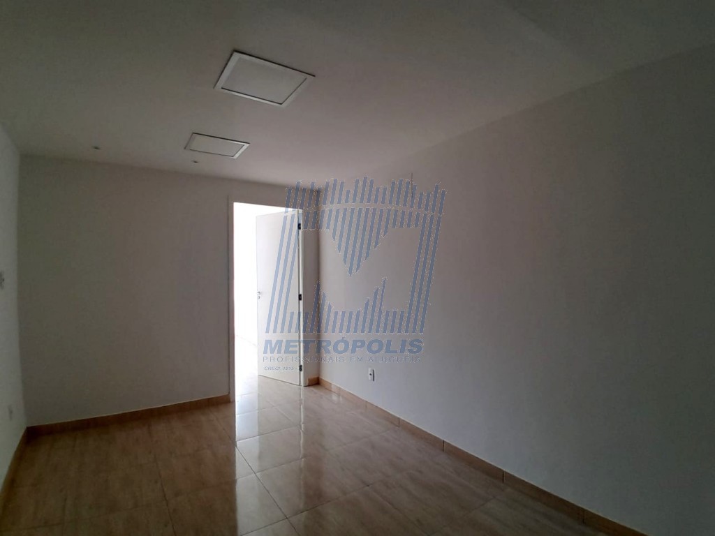 Apartamento para locacao no Centro em Florianopolis com 30,45m² por R$ 1.800,00