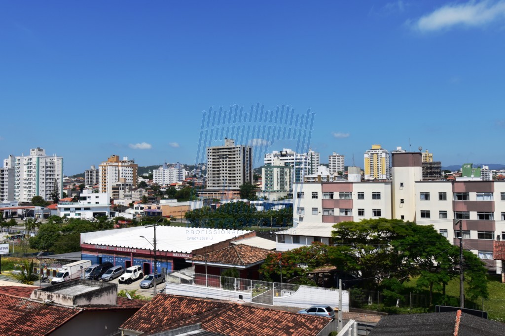 Apartamento para locacao no Jardim Atlantico em Florianopolis com 64,68m² por R$ 2.000,00