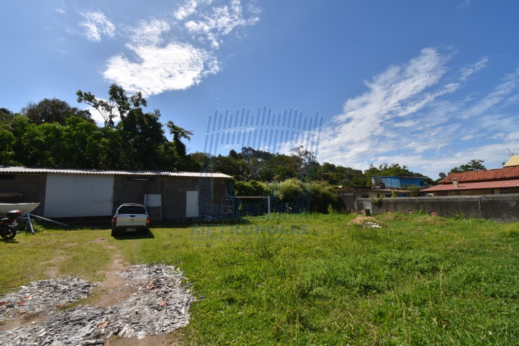 Terreno para venda no Sambaqui em Florianopolis com 0m² por R$ 740000