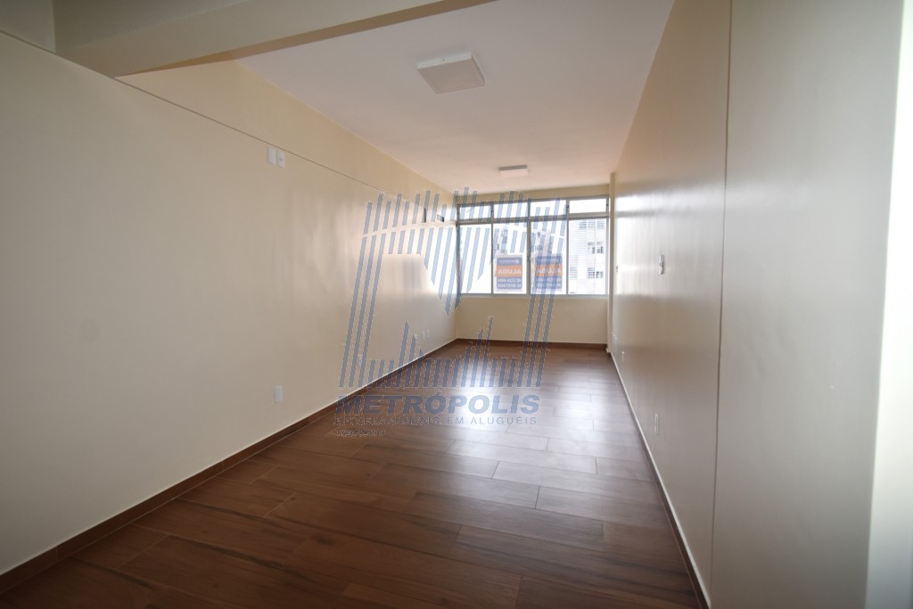 Sala para locacao no Centro em Florianopolis com 30,45m² por R$ 1.300,00
