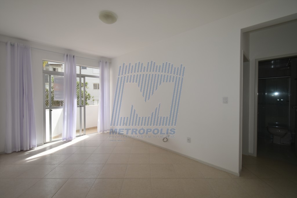 Apartamento para locacao no Trindade em Florianopolis com 46,8m² por R$ 2.700,00