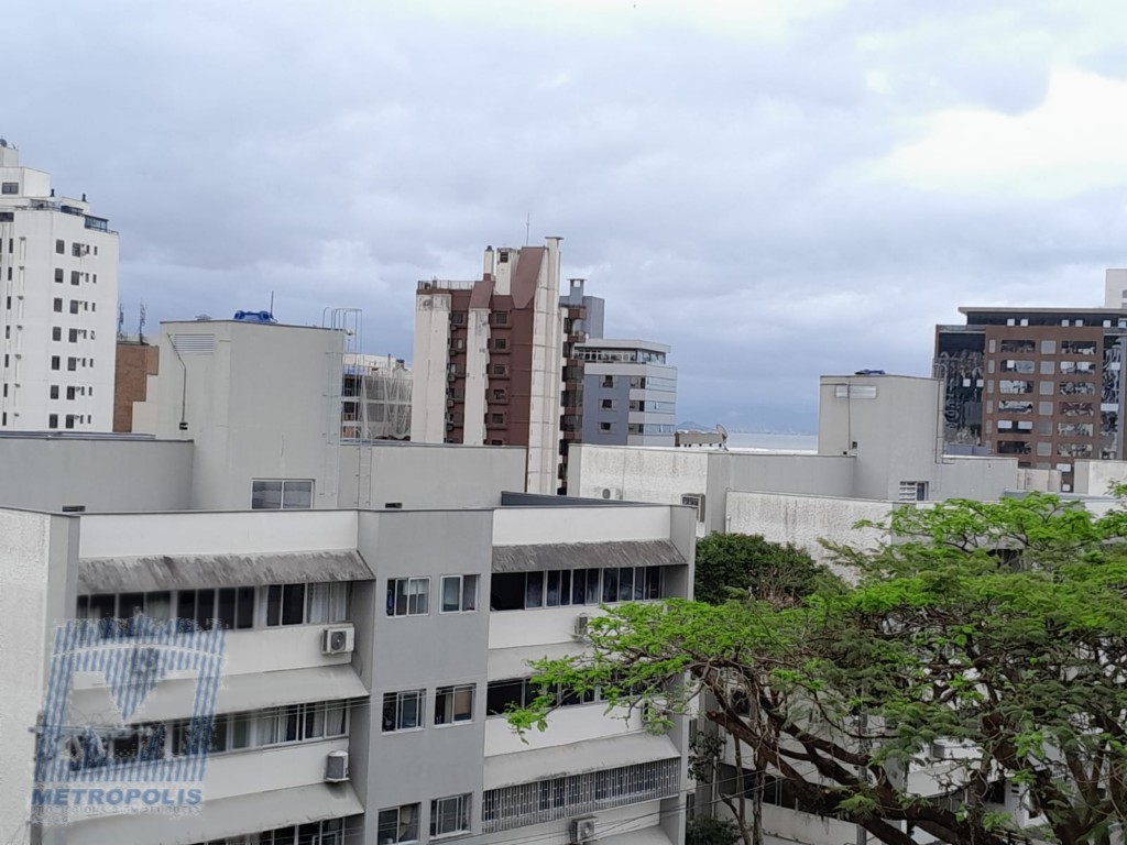 Apartamento para locacao no Centro em Florianopolis com 69,05m² por R$ 3.000,00