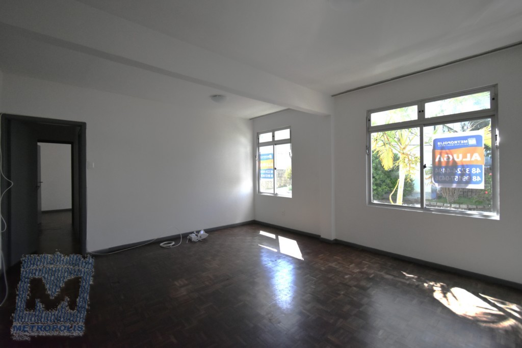 Apartamento para locacao no Jardim Atlantico em Florianopolis com 72m² por R$ 1.800,00