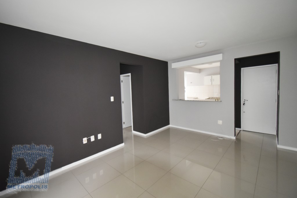 Apartamento para locacao no Carvoeira em Florianopolis com 62,26m² por R$ 2.800,00