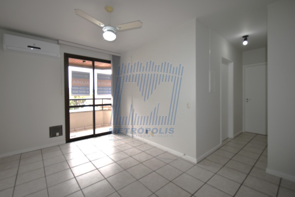 Apartamento para locacao no Jurere em Florianopolis com 71,41m² por R$ 2.800,00