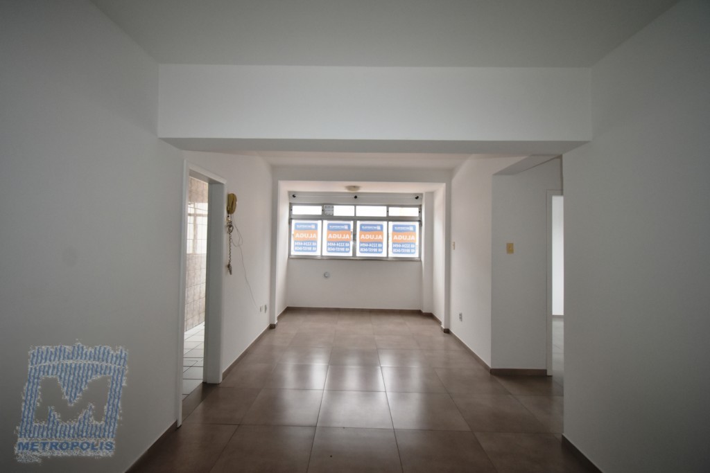 Apartamento para locacao no Centro em Florianopolis com 72,14m² por R$ 2.300,00