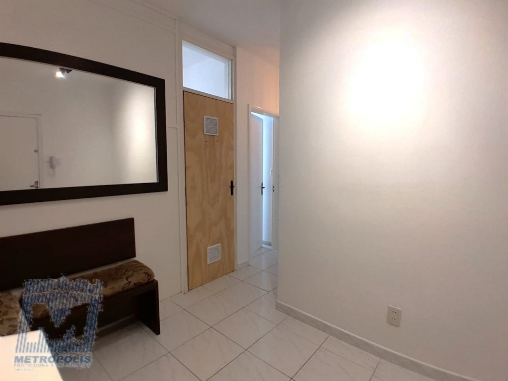 Apartamento para locacao no Centro em Florianopolis com 59,15m² por R$ 3.500,00