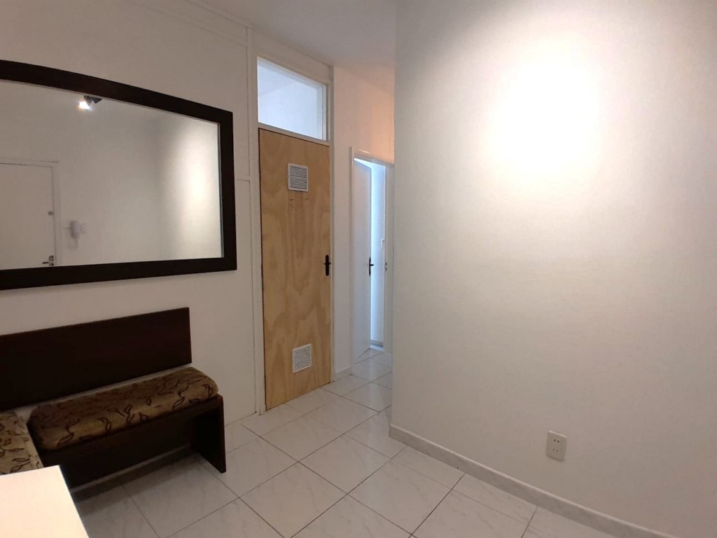 Apartamento para locacao no Centro em Florianopolis com 59,15m² por R$ 3.500,00