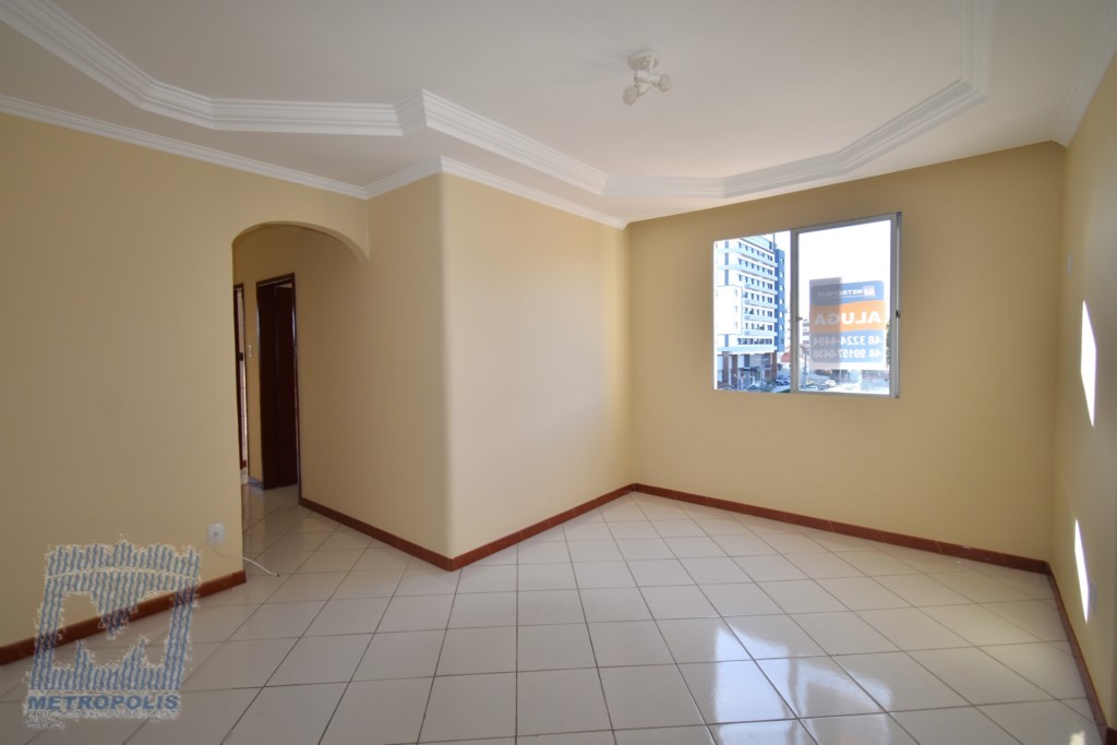 Apartamento para locacao no Capoeiras em Florianopolis com 78,72m² por R$ 2.500,00