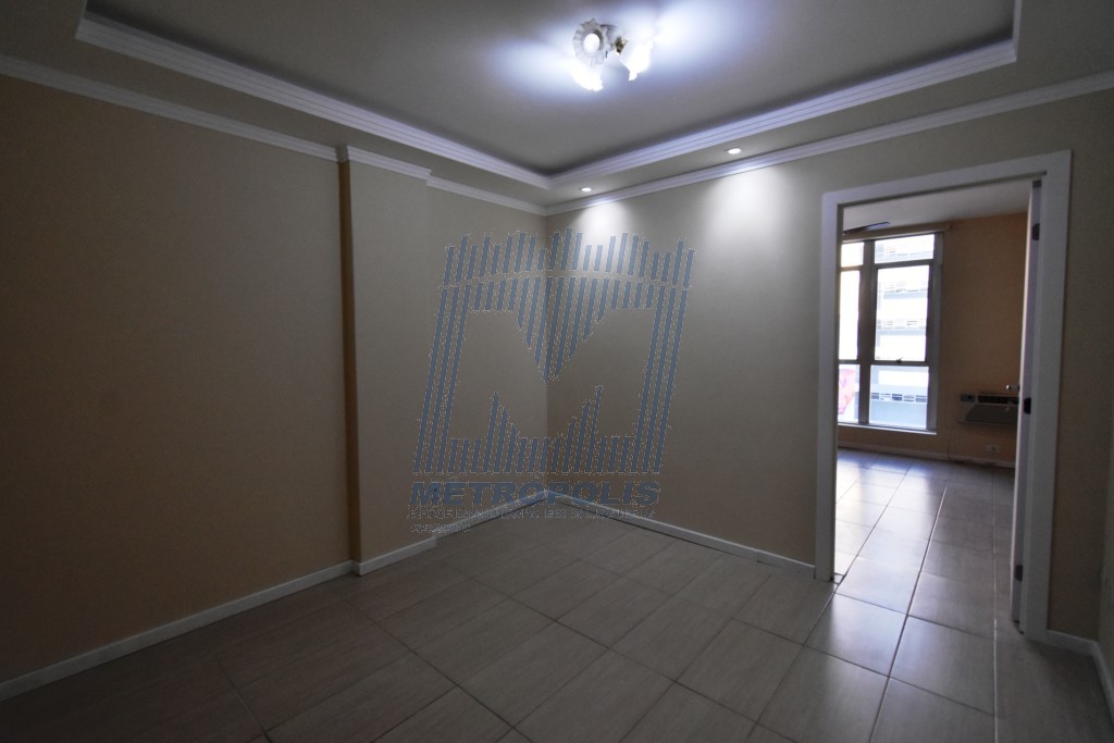 Apartamento para locacao no Centro em Florianopolis com 37,17m² por R$ 1.850,00