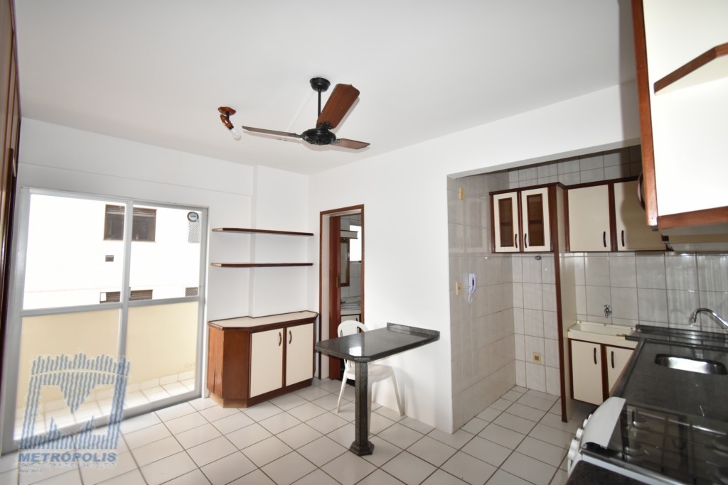 Apartamento para locacao no Centro em Florianopolis com 32,25m² por R$ 2.100,00