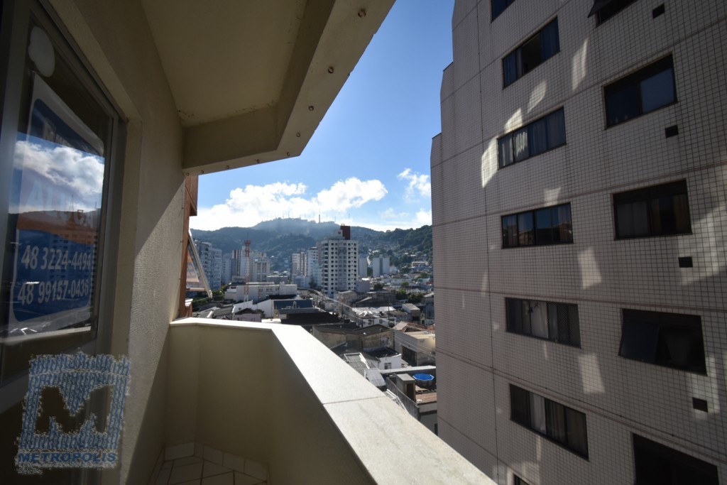 Apartamento para locacao no Centro em Florianopolis com 32,25m² por R$ 2.100,00