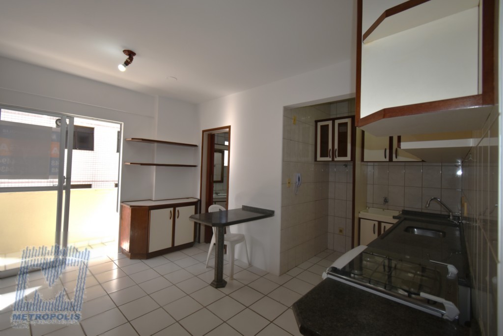 Apartamento para locacao no Centro em Florianopolis com 32,25m² por R$ 2.100,00