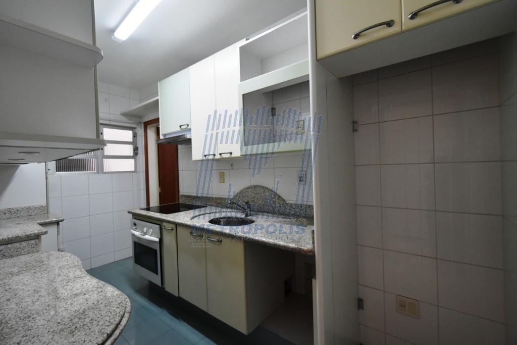Apartamento para locacao no Centro em Florianopolis com 80,43m² por R$ 3.200,00