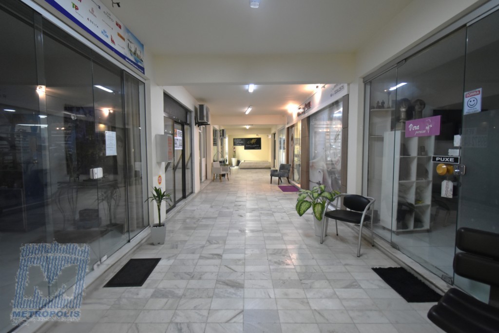 Sala para locacao no Centro em Florianopolis com 19,8m² por R$ 870,00