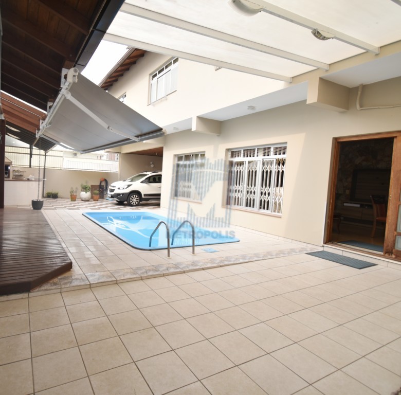 Casa Residencial para venda no Trindade em Florianopolis com 166m² por R$ 1.650.000,00