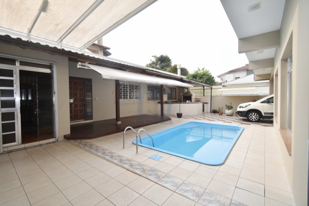Casa Residencial para venda no Trindade em Florianopolis com 166m² por R$ 1.650.000,00