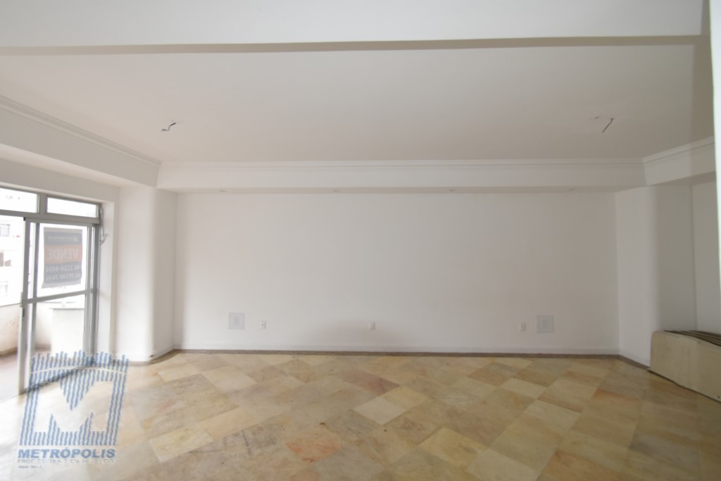 Apartamento para locacao no Centro em Florianopolis com 170,82m² por R$ 5.000,00