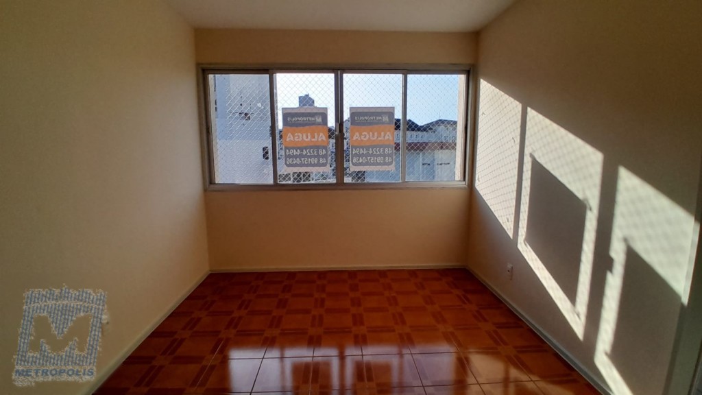 Apartamento para locacao no Centro em Florianopolis com 43,4m² por R$ 2.300,00