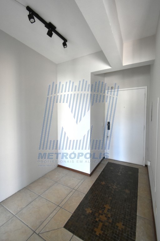 Sala para locacao no Centro em Florianopolis com 37,72m² por R$ 980,00