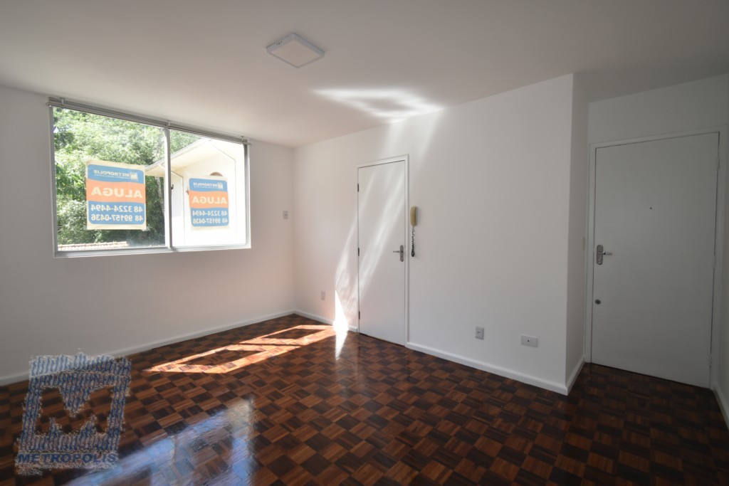 Apartamento para locacao no Trindade em Florianopolis com 62,97m² por R$ 2.800,00