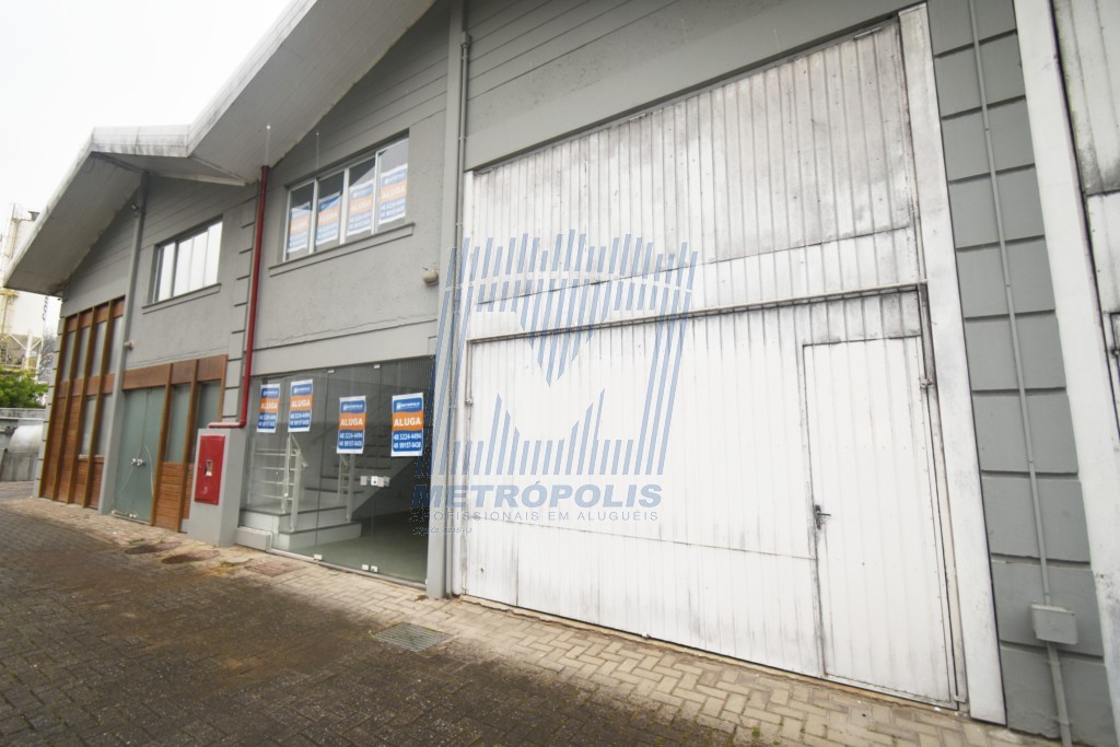 Galpão para locacao no Saco Grande em Florianopolis com 249,51m² por R$ 6.500,00
