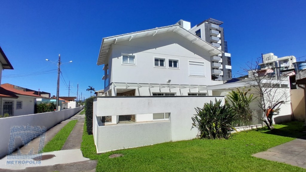 Casa Residencial para locacao no Saco dos Limoes em Florianopolis com 264m² por R$ 10.800,00