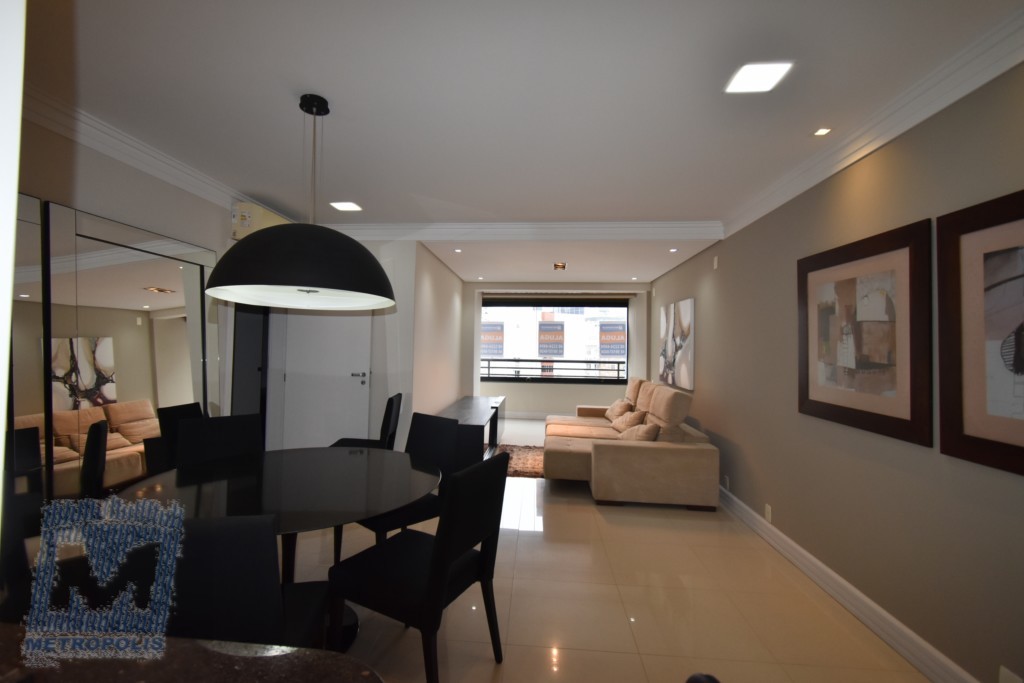 Apartamento para locacao no Centro em Florianopolis com 100,24m² por R$ 5.990,00