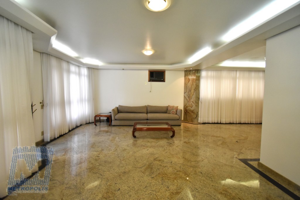 Apartamento para locacao no Centro em Florianopolis com 214,41m² por R$ 12.000,00