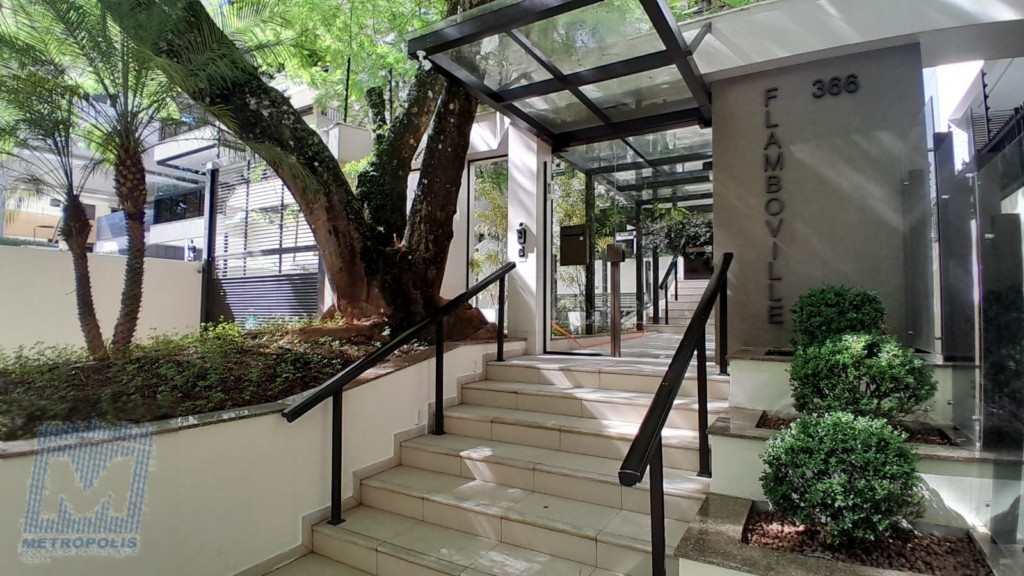 Apartamento para locacao no Centro em Florianopolis com 214,41m² por R$ 12.000,00