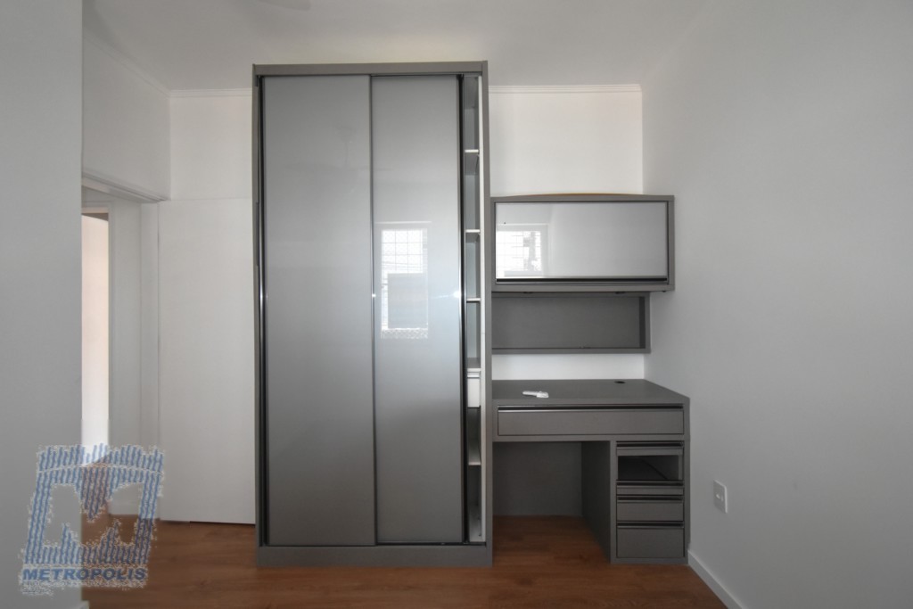 Apartamento para locacao no Centro em Florianopolis com 96,37m² por R$ 3.800,00