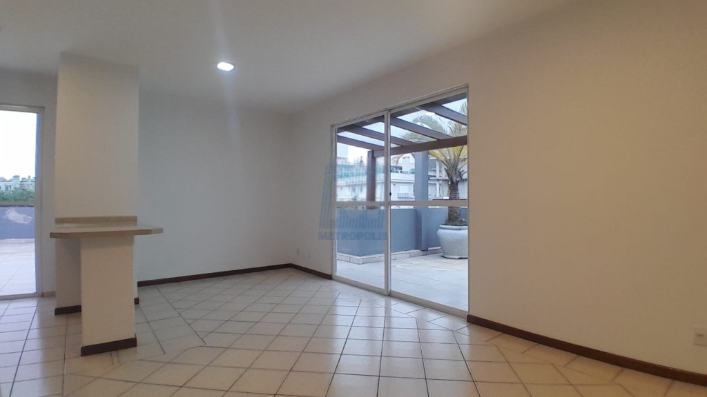 Cobertura para venda no Jurere em Florianopolis com 226,8m² por R$ 2.600.000,00