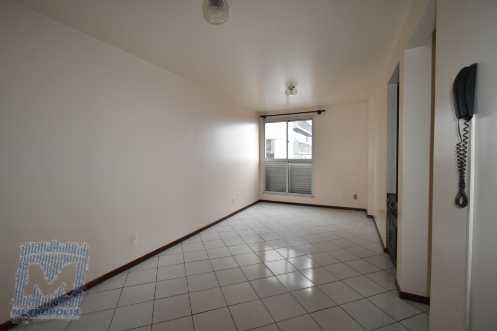 Apartamento para locacao no Centro em Florianopolis com 49,93m² por R$ 2.500,00