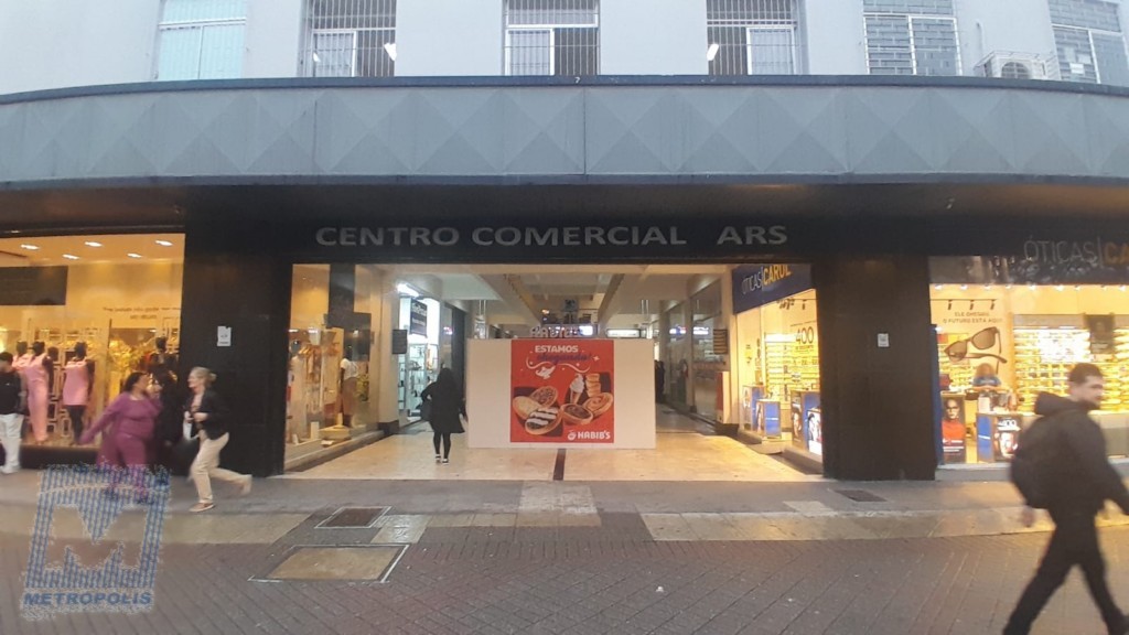 Loja para venda no Centro em Florianopolis com 44,7m² por R$ 2.350.000,00