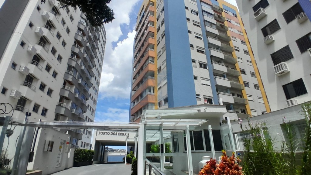 Apartamento para locacao no Centro em Florianopolis com 86,43m² por R$ 4.200,00
