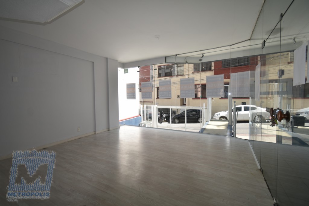 Loja para locacao no Centro em Florianopolis com 70,09m² por R$ 3.500,00