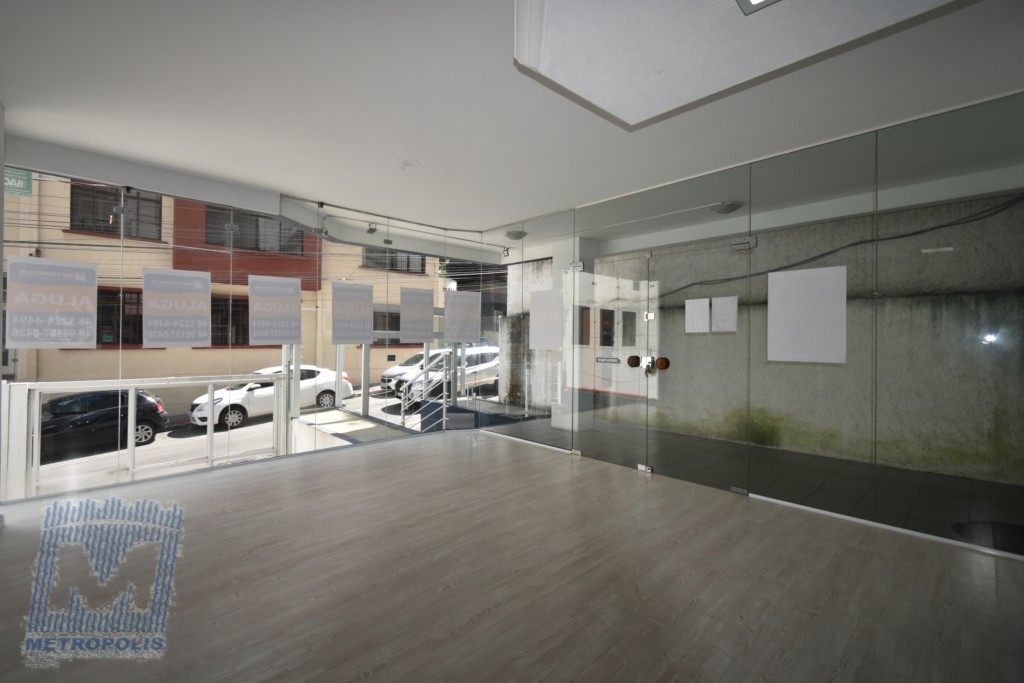 Loja para locacao no Centro em Florianopolis com 70,09m² por R$ 3.500,00