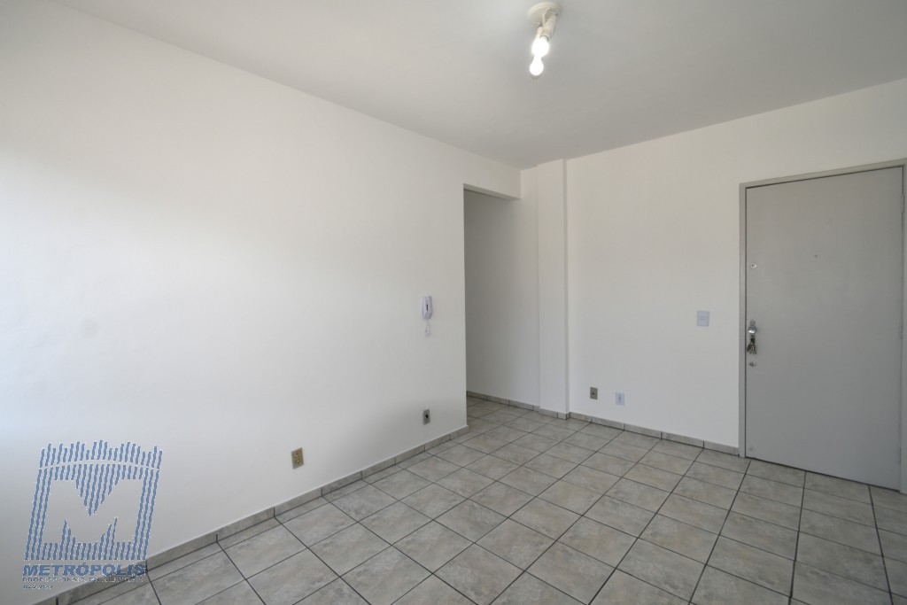 Apartamento para locacao no Centro em Florianopolis com 43,4m² por R$ 2.500,00