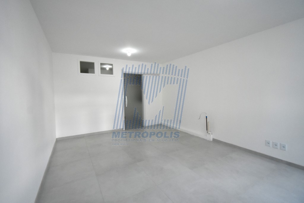 Sala para locacao no Centro em Florianopolis com 38,98m² por R$ 890,00