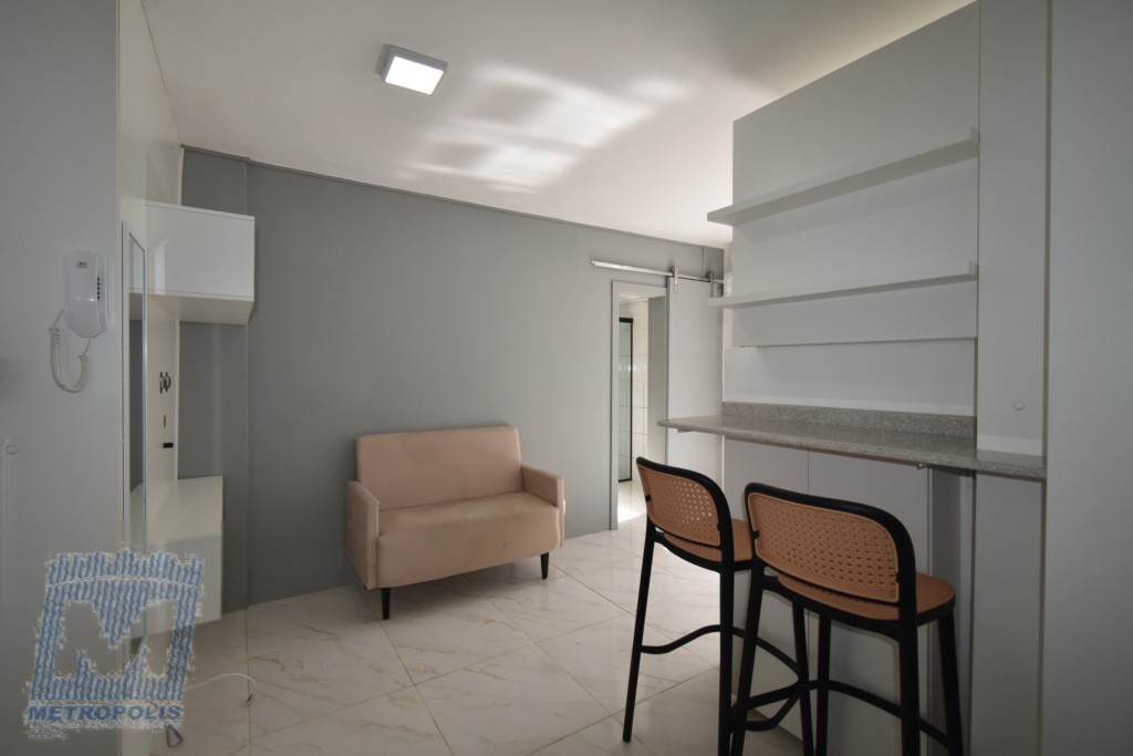 Kitinet para locacao no Centro em Florianopolis com 22,08m² por R$ 2.500,00